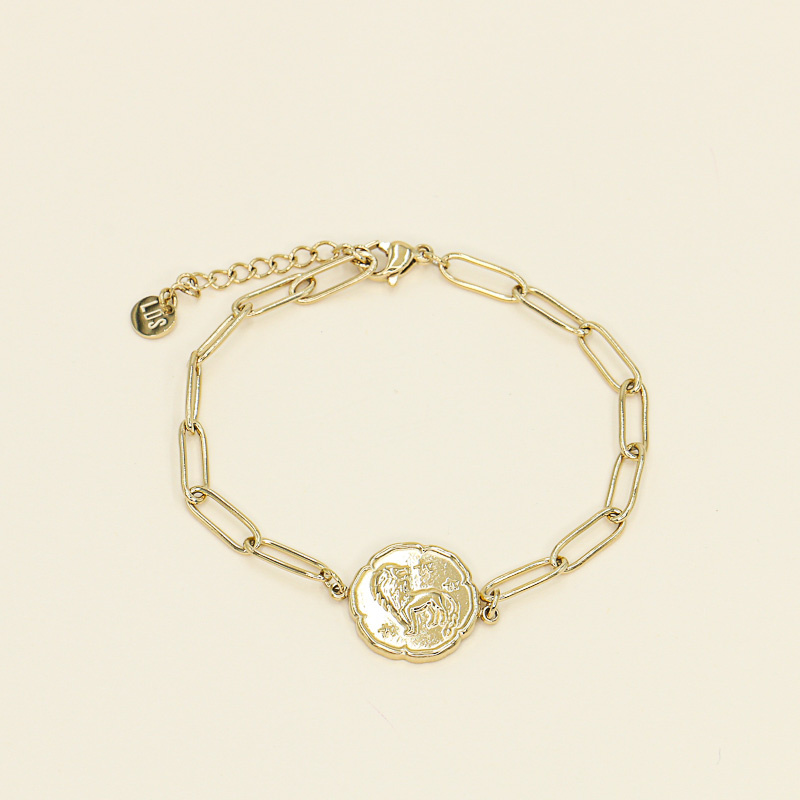 Bracelet  signe astrologique LION en acier inoxydable doré