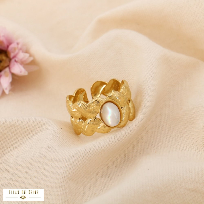 Bague dorée en acier inoxydable & cabochon naturel ROSALIE blanc