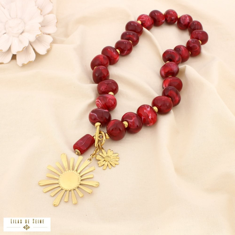 Collier fleur en acier inoxydable doré et perles de résine marbrée DINA rouge bordeaux