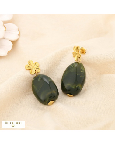 Boucles d’oreilles pendantes fleur en acier inoxydable et goutte en résine SHANA vert kaki
