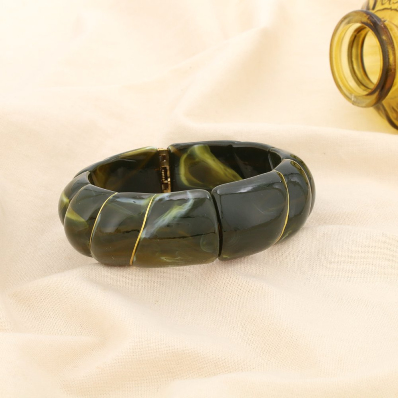 Bracelet manchette ouvrable en résine marbrée & acier inoxydable doré ELIA vert bouteille