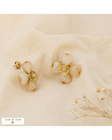Boucles d’oreille SELENA fleur en acier inoxydable – L’élégance florale tendance 🌸✨ naturel/beige