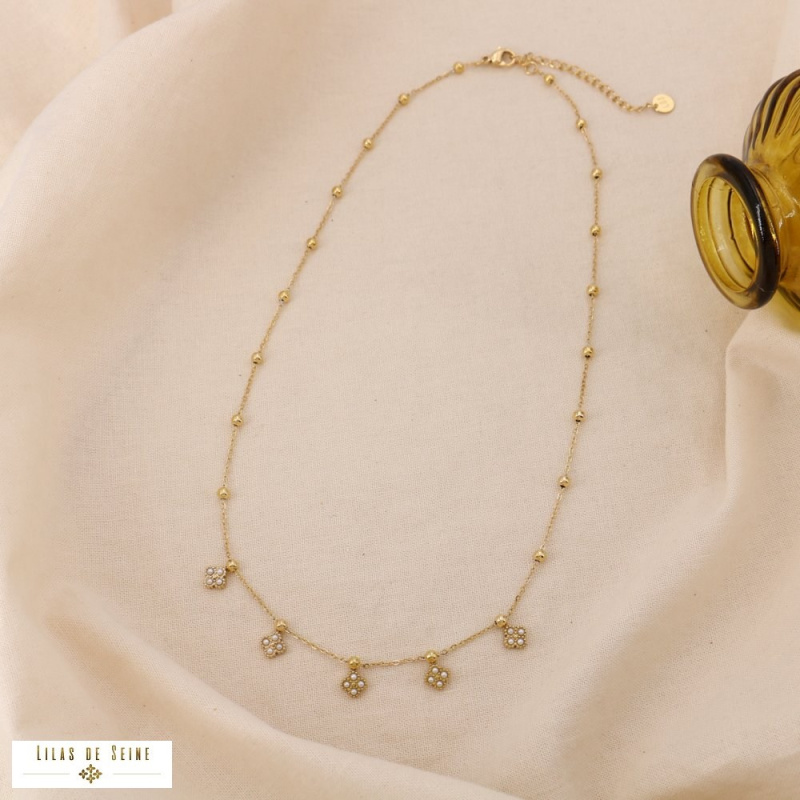 Collier AMBRINE en acier inoxydable – Trèfles nacrés & élégance parisienne ✨🍀 blanc