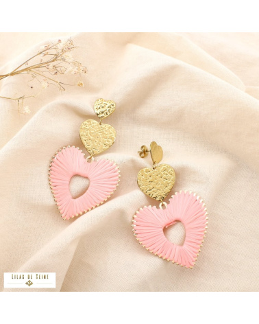 Boucles d’oreille MAELIE en acier inoxydable – Cœur en raphia 💖🌿 rose