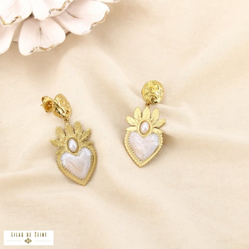 Boucles d’oreilles pendantes CELINA acier inoxydable doré – Esprit ex-voto & élégance méditerranéenne ✨ naturel/beige
