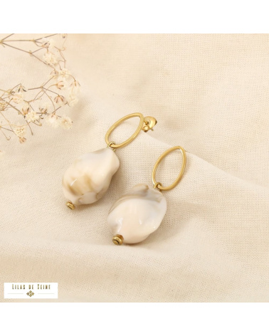 Boucles d'Oreilles Pendantes Acier Doré Galets Résine Marbrée SONIA naturel/beige