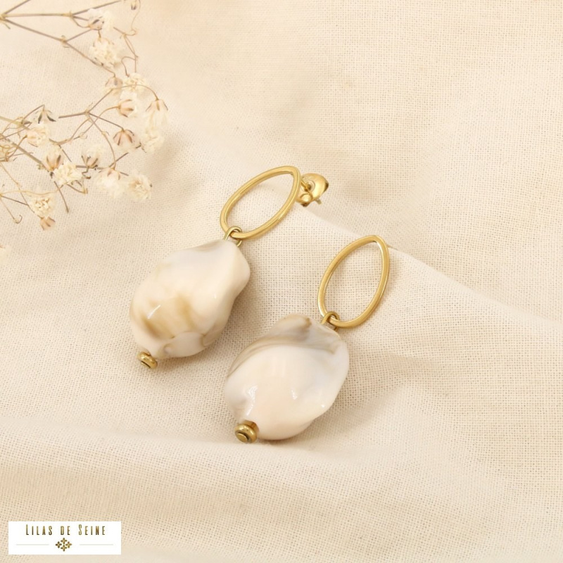 Boucles d'Oreilles Pendantes Acier Doré Galets Résine Marbrée SONIA naturel/beige